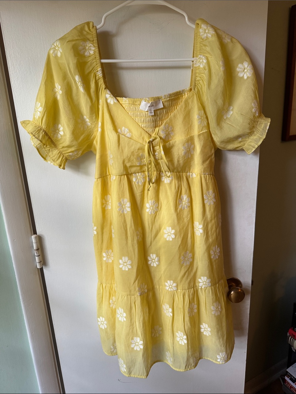 Yellow Floral Puff-Sleeve Tie-Front Casual Dress